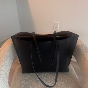 Quince Classic Black Tote Bag